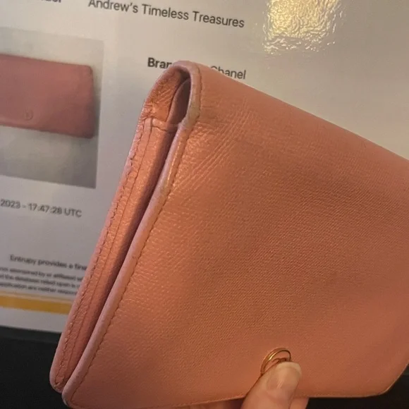 CHANEL Pink Wallet - Picture 11 of 12